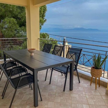 Afroditi'S Apartment Superb View Gythio Bagian luar foto