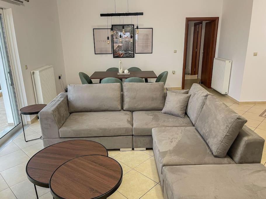 Afroditi'S Apartment Superb View Gythio Bagian luar foto
